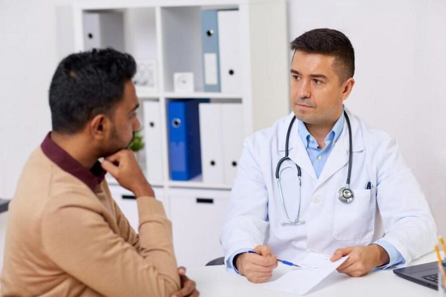 Doctor appointment for discharge in men with enthusiasm